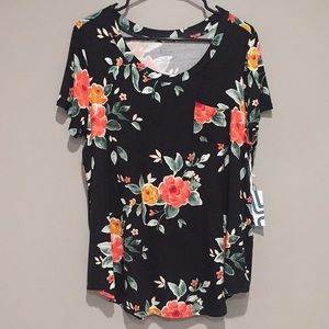 Market & Spruce| Floral Front Pocket Tee
